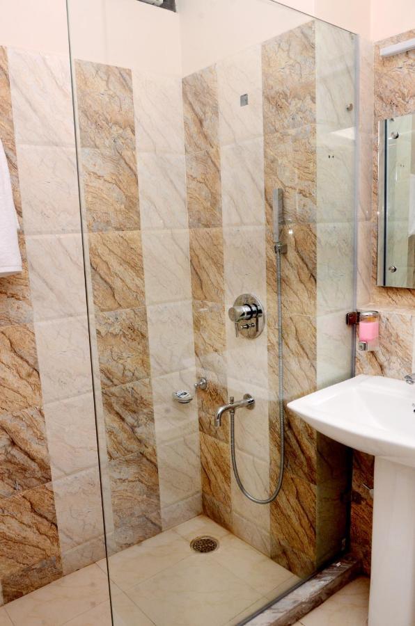 Hotel Golden Sunrise Inn Amritsar Zewnętrze zdjęcie